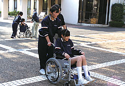 車椅子体験学習