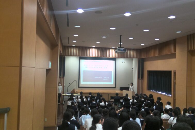 【中学３年生】6/20LHR　思春期ガイダンスが行われました。