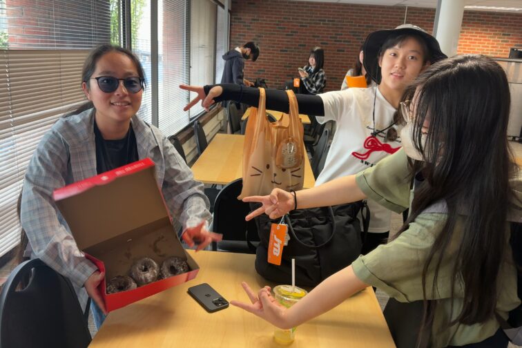 カナダ語学研修【4日目】「ショッピング体験」