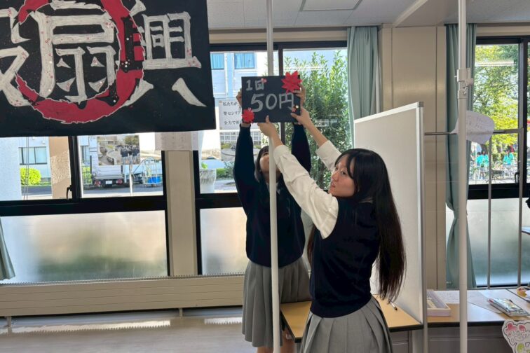 【中学３年生】セシリア祭に向けておもてなしの準備をしています。