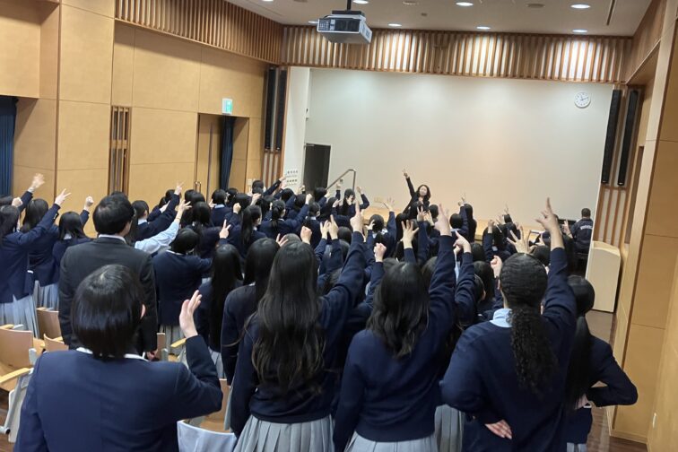 「高３　卒業式歌練習①」