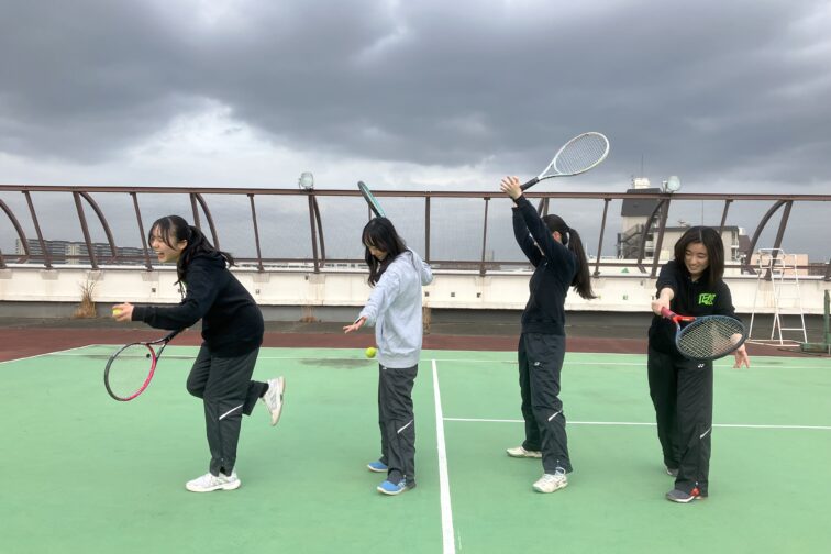 「高３　テニス部」